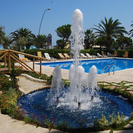 Hotel Costa Verde Tortoreto Εξωτερικό φωτογραφία