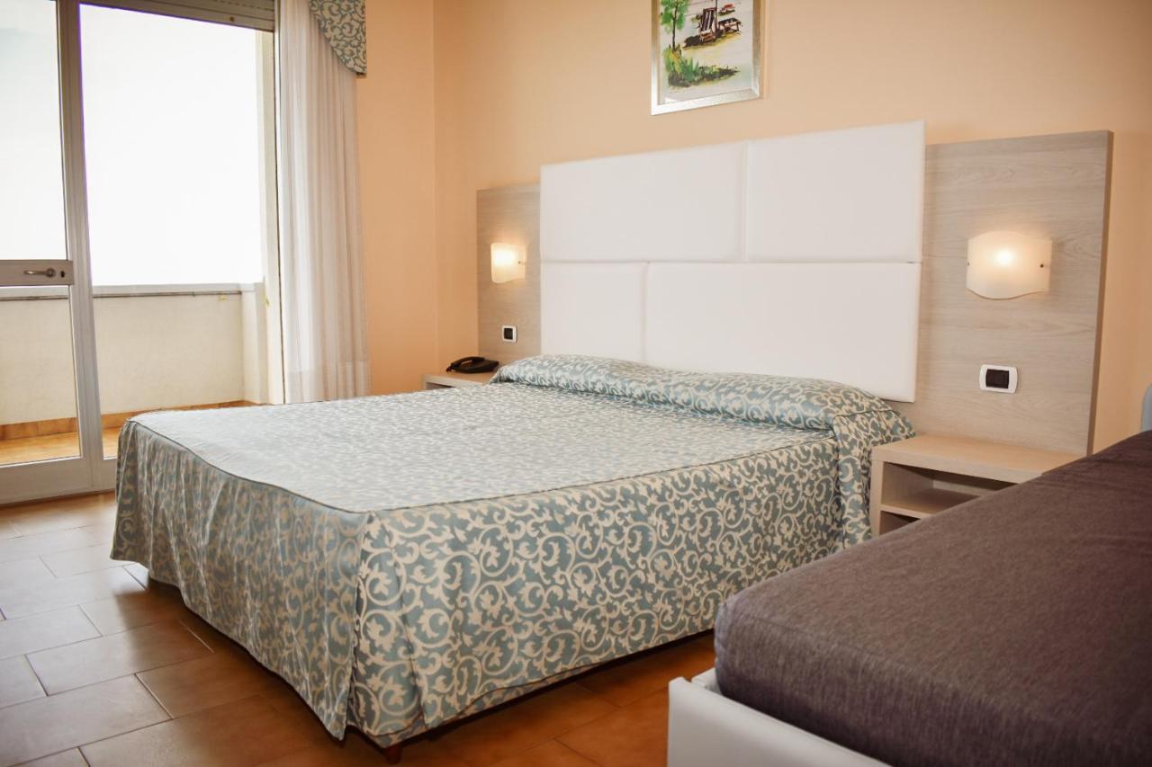 Hotel Costa Verde Tortoreto Εξωτερικό φωτογραφία