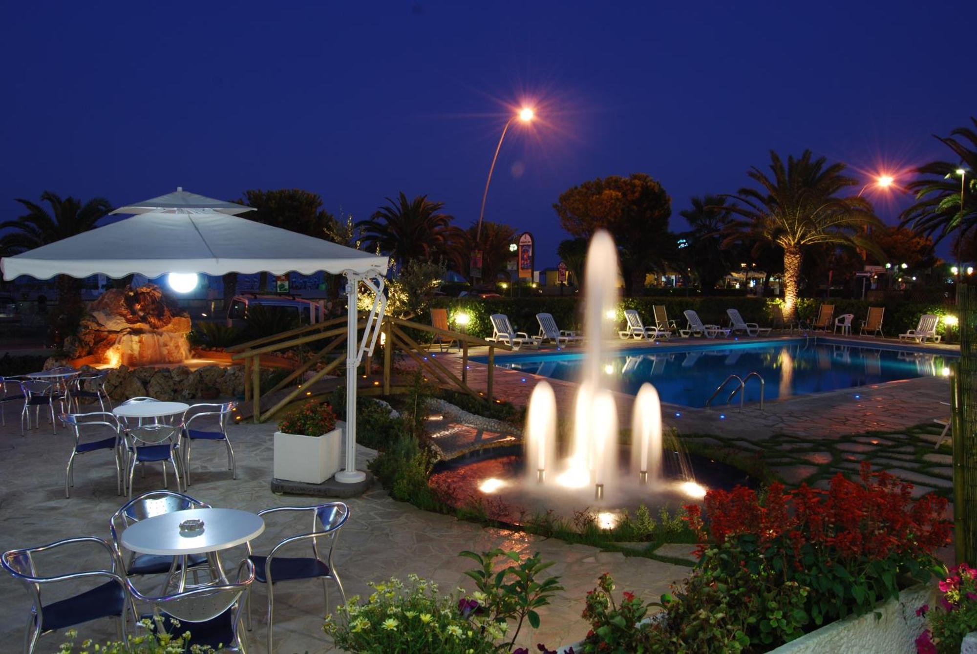 Hotel Costa Verde Tortoreto Εξωτερικό φωτογραφία