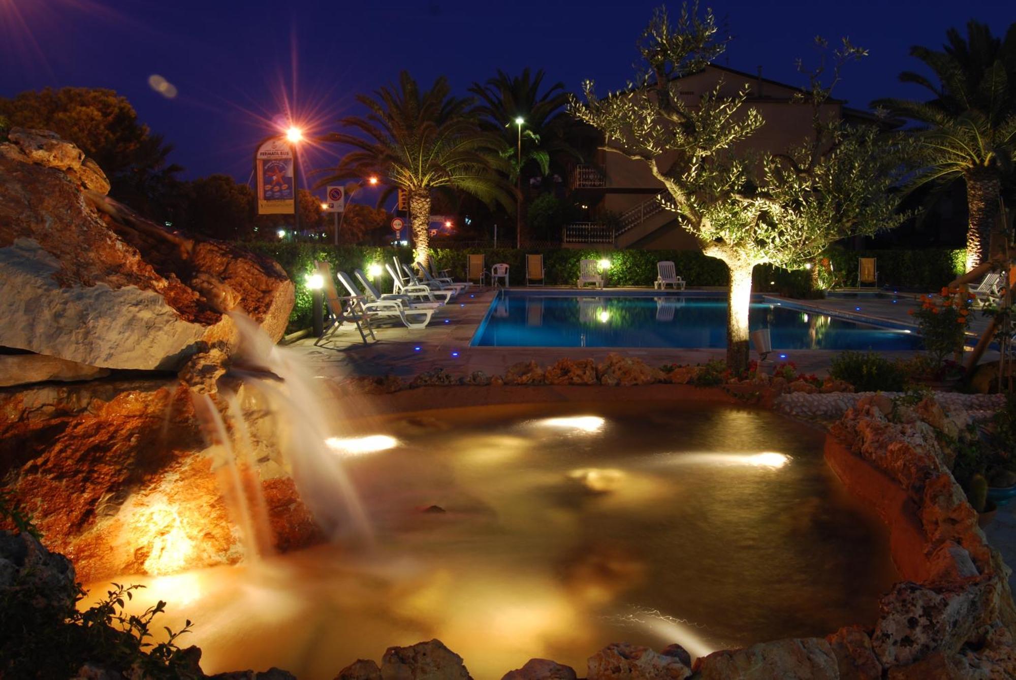 Hotel Costa Verde Tortoreto Εξωτερικό φωτογραφία
