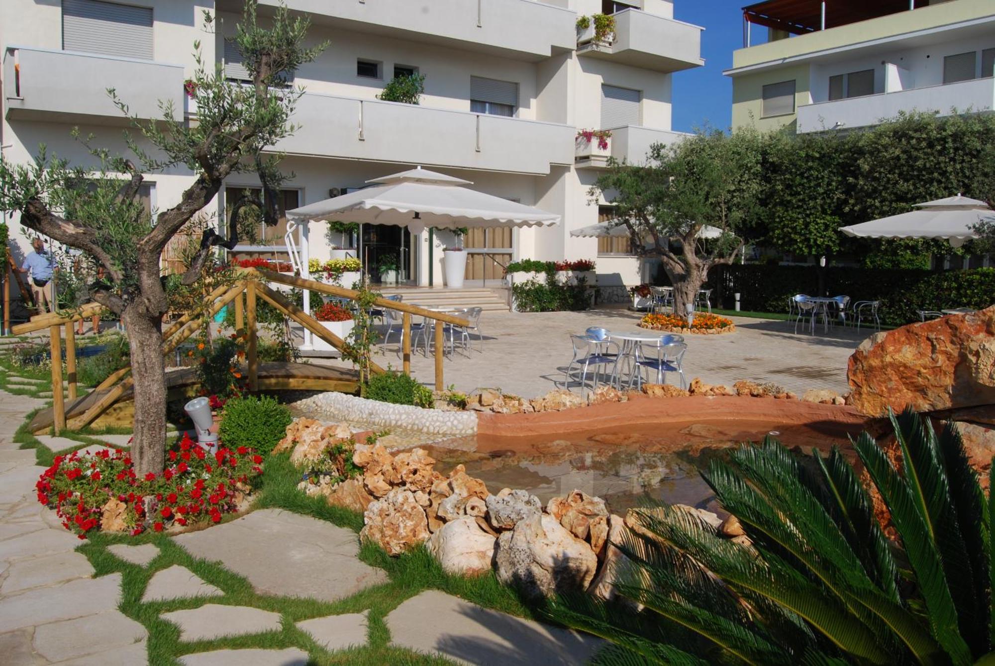 Hotel Costa Verde Tortoreto Εξωτερικό φωτογραφία