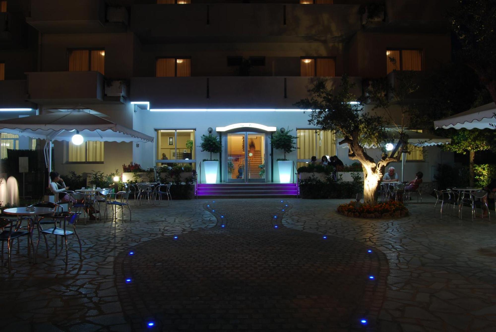 Hotel Costa Verde Tortoreto Εξωτερικό φωτογραφία