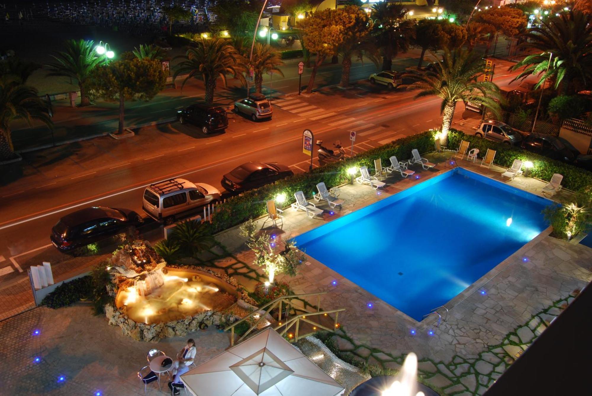 Hotel Costa Verde Tortoreto Εξωτερικό φωτογραφία