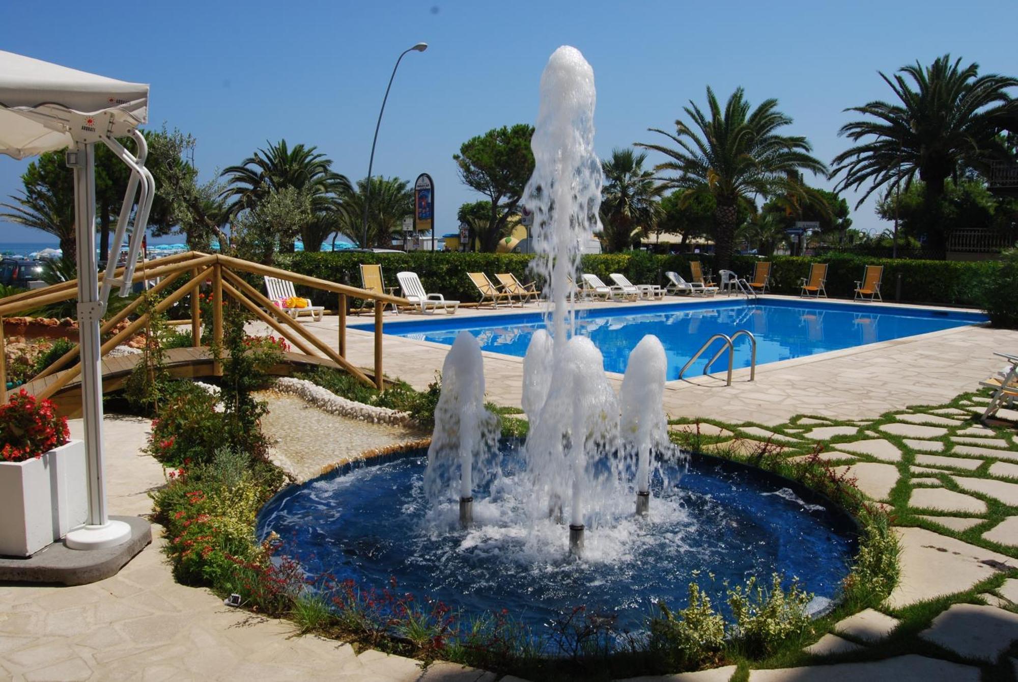 Hotel Costa Verde Tortoreto Εξωτερικό φωτογραφία